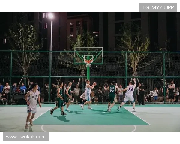 篮球的魅力与挑战：从技巧提升到团队合作，全面解析篮球运动的多维度发展