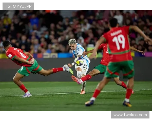 贝利传奇人生全面解读从足球天才到世界体育精神象征